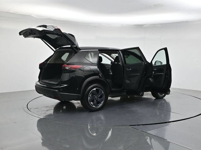 Used 2025 Nissan Rogue SV FWD image 50