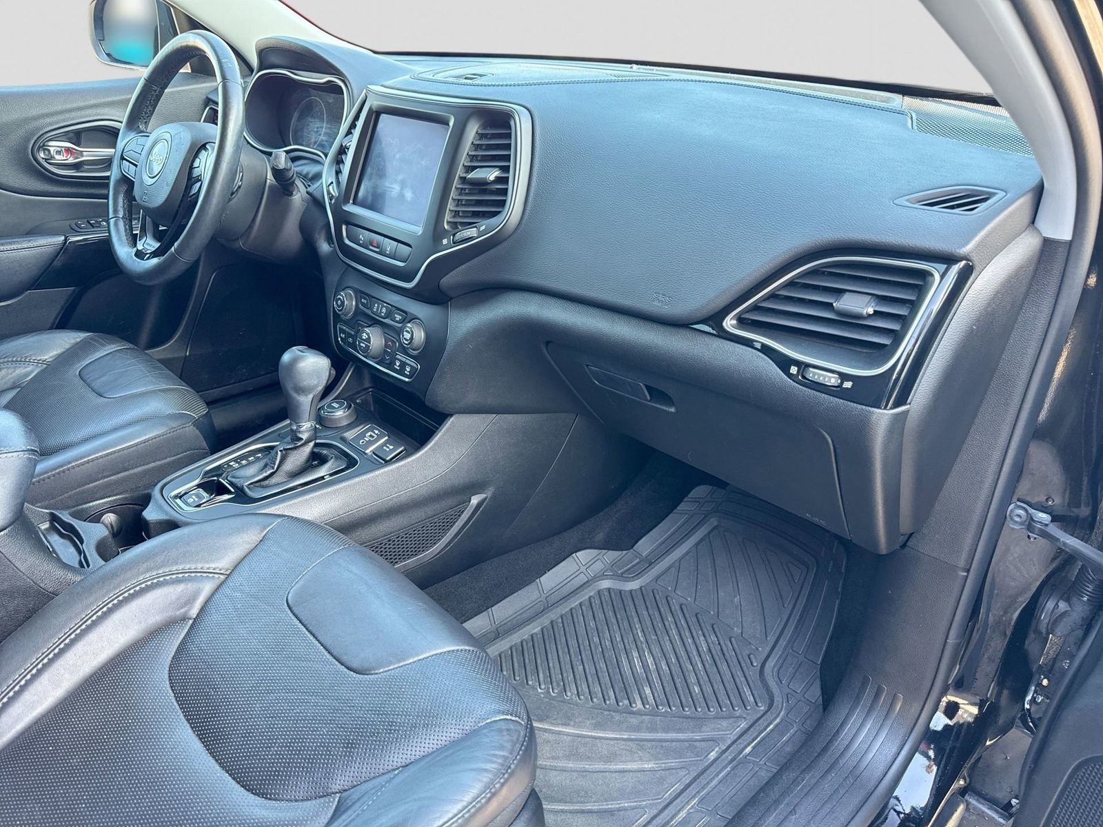 Used 2021 Jeep Cherokee Latitude Lux w/ Sun & Sound Group image 8