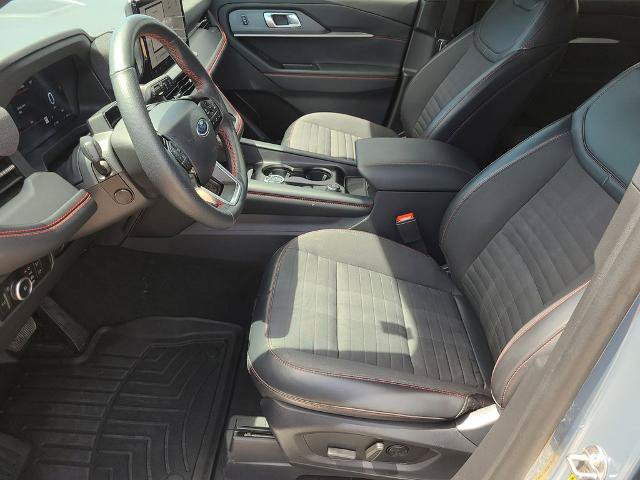 Certified 2025 Ford Explorer ST-Line w/ Premium Package RWD image 23