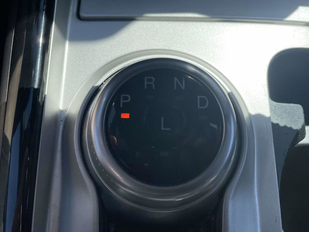 Certified 2023 Ford Explorer ST-Line w/ Class IV Trailer Tow Package image 17