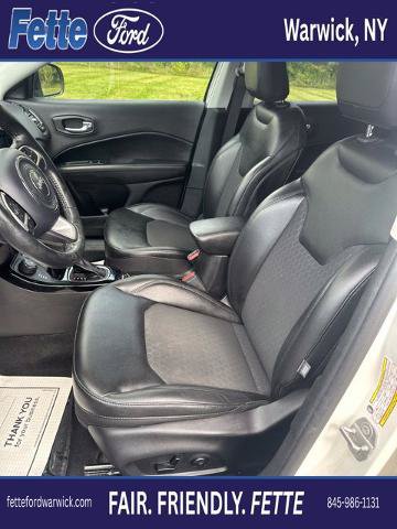Used 2019 Jeep Compass Latitude AWD/4WD image 16