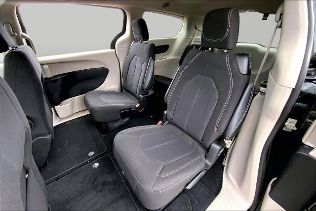 Used 2023 Chrysler Voyager LX FWD image 20