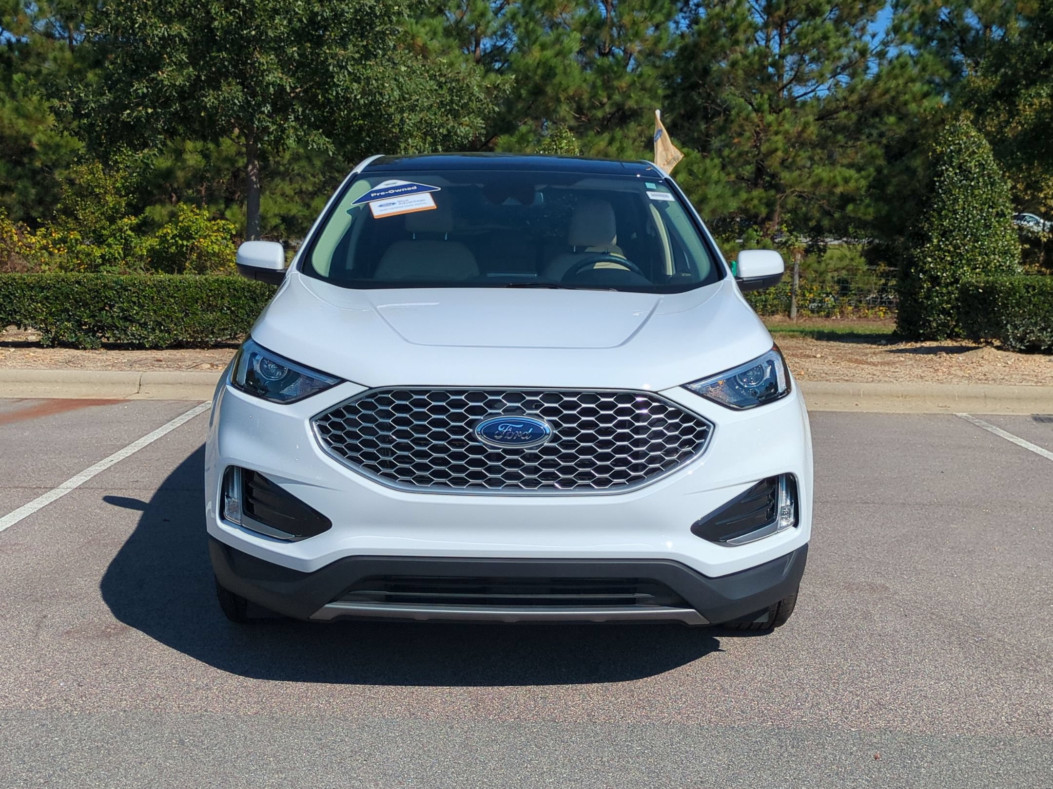 Certified 2023 Ford Edge SEL w/ Convenience Package AWD/4WD image 9