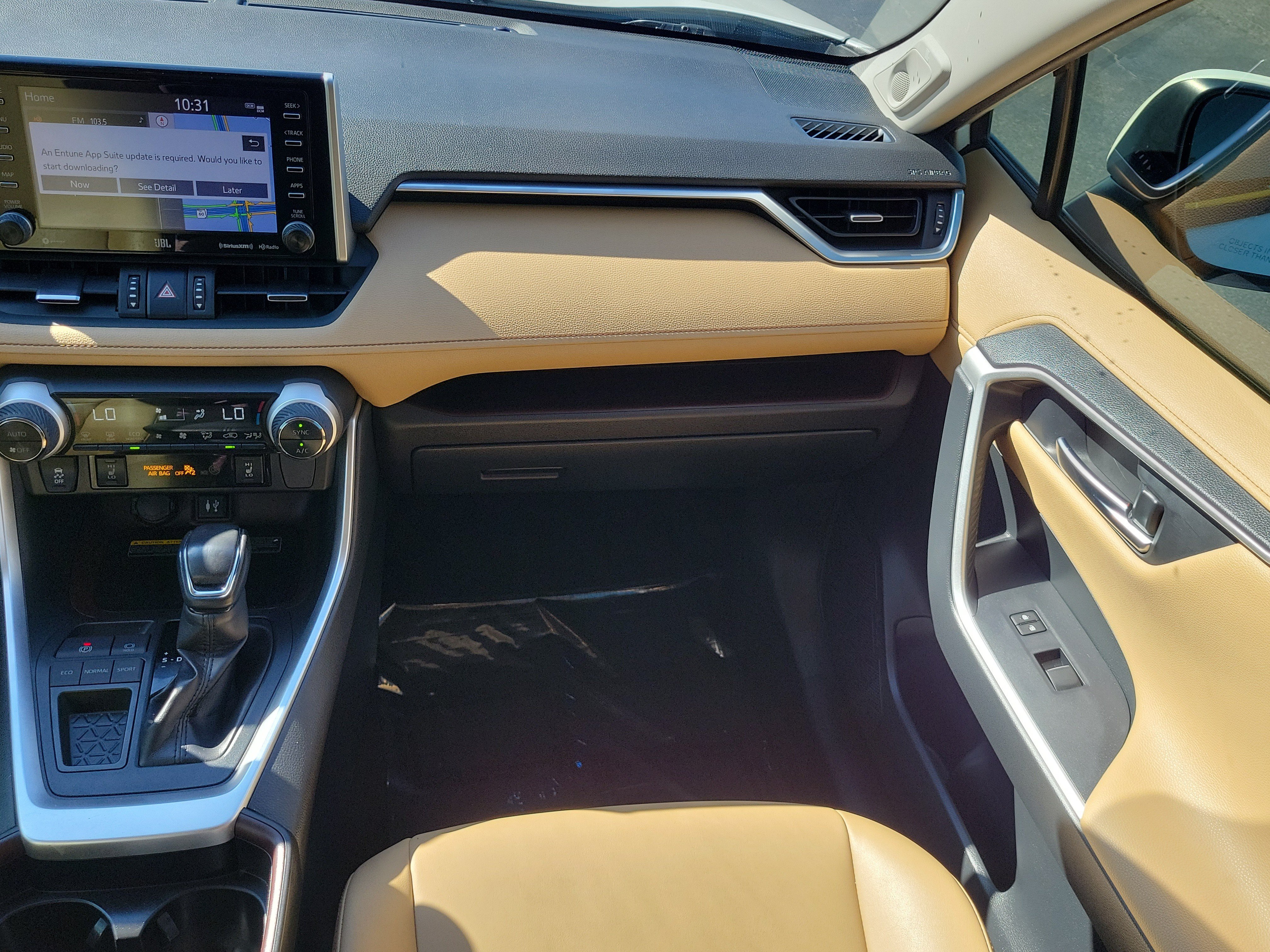 Used 2019 Toyota RAV4 Limited w/ Advanced Technology Package FWD image 17