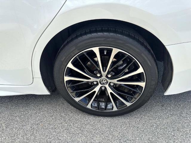 Used 2018 Toyota Camry SE FWD image 9