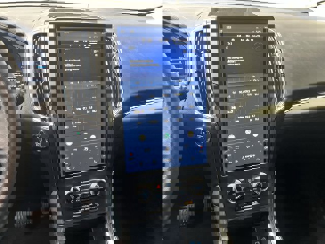 Certified 2024 Ford Edge Titanium image 23