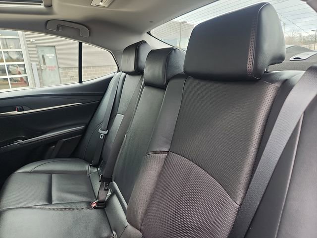 Used 2025 Toyota Camry XLE AWD/4WD image 25
