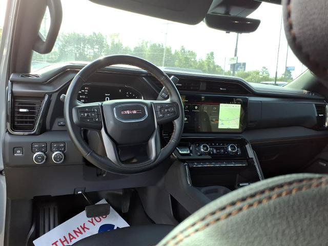 Used 2025 GMC Sierra 2500 AT4 w/ AT4 Premium Plus Package AWD/4WD image 13