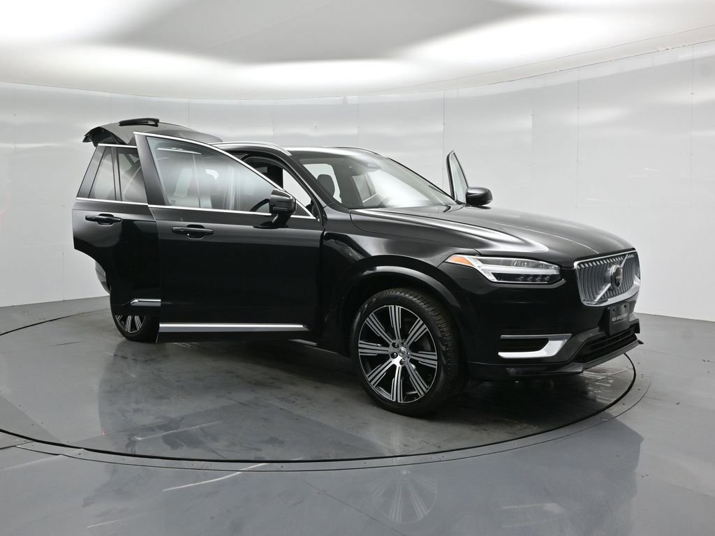 Used 2023 Volvo XC90 B6 Ultimate w/ Protection Package Premier image 52