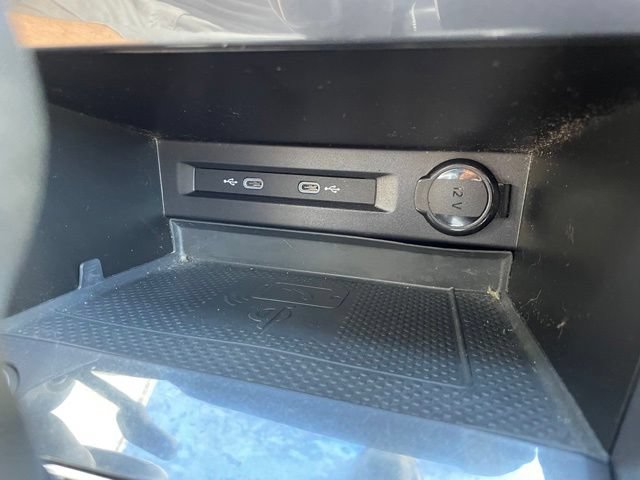 Used 2022 Volkswagen Tiguan SE AWD/4WD image 30