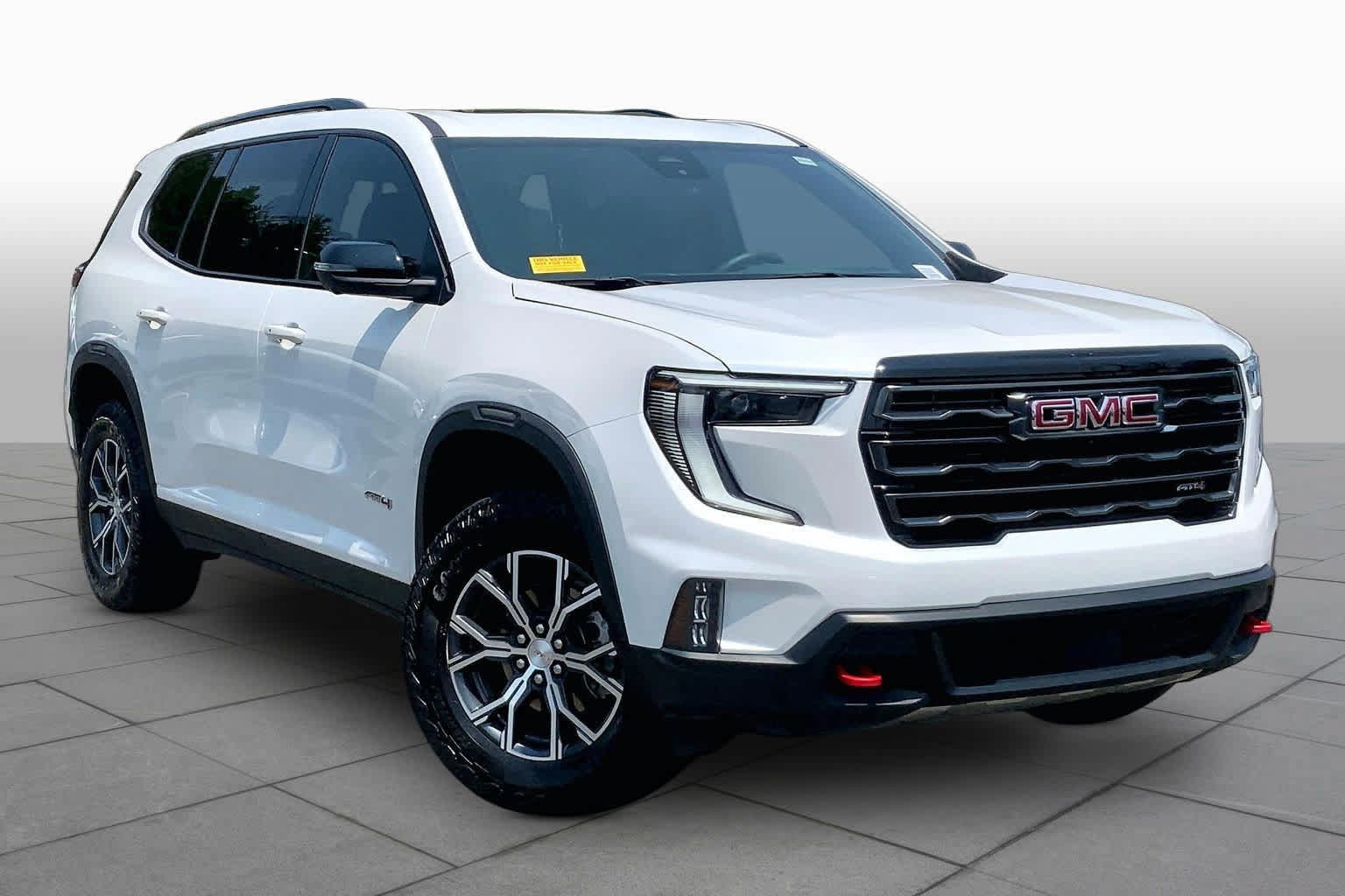 Used 2025 GMC Acadia AT4 w/ Luxury Package AWD/4WD image 3