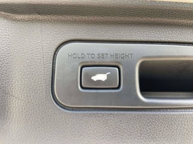 Used 2025 Honda Pilot EX-L image 9