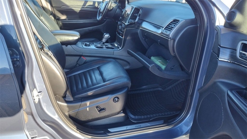 Used 2020 Jeep Grand Cherokee Limited X image 19