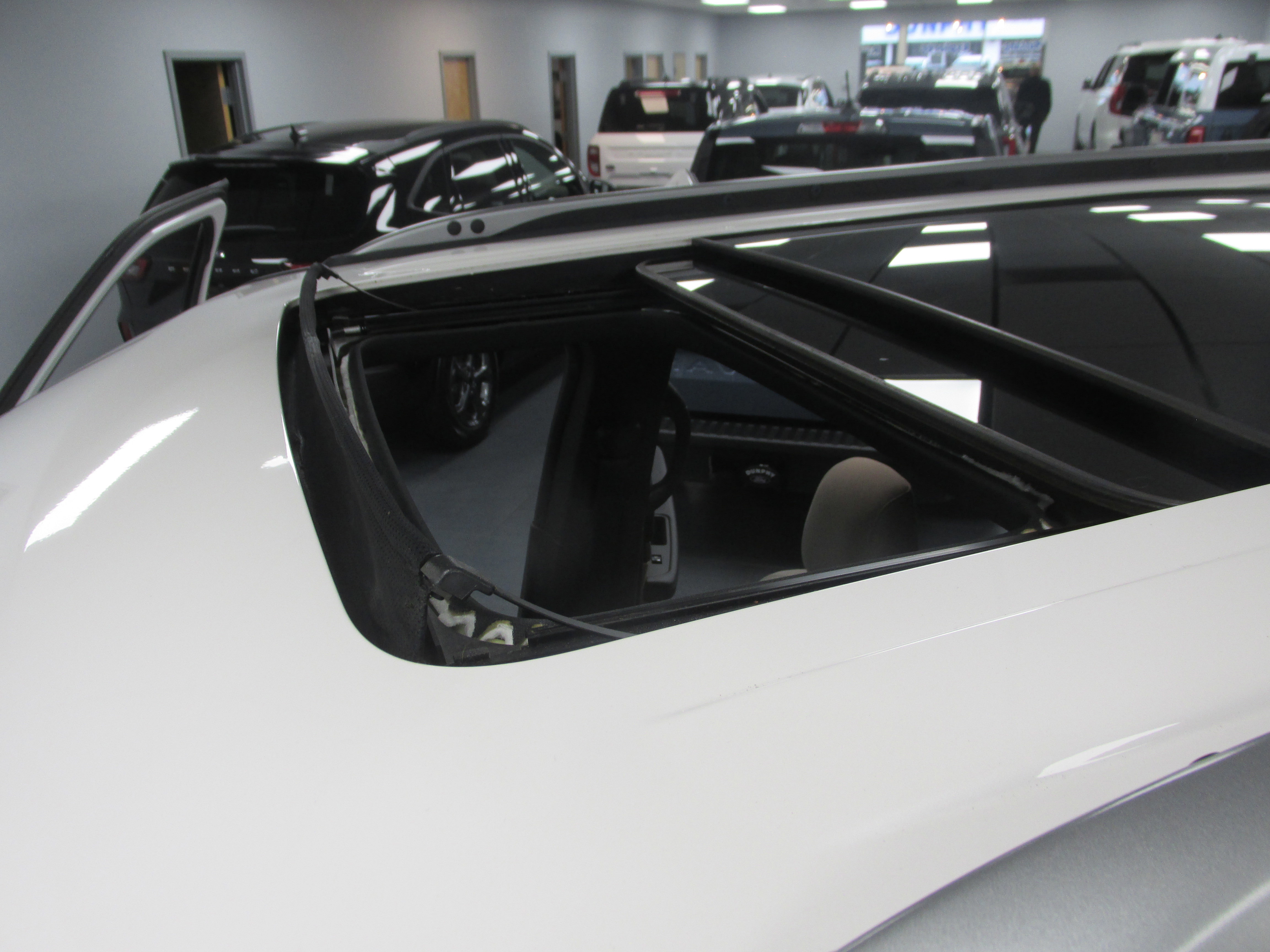 Certified 2019 Ford Explorer XLT w/ Equipment Group 201A image 20