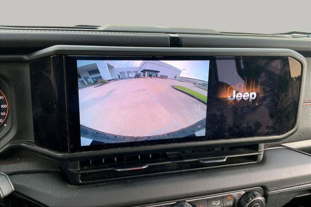 Used 2025 Jeep Wrangler Unlimited Rubicon AWD/4WD image 27
