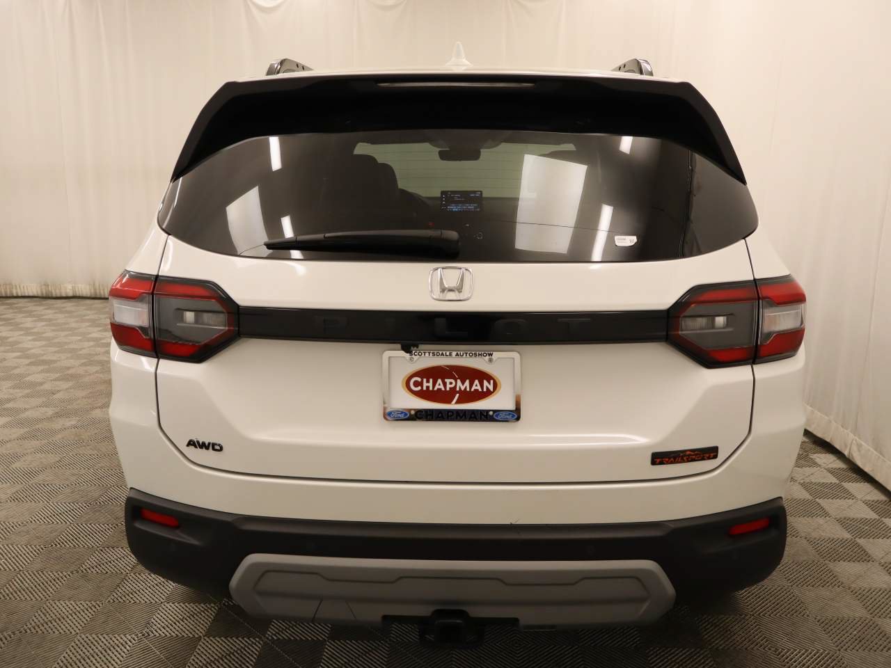 Used 2025 Honda Pilot TrailSport image 5