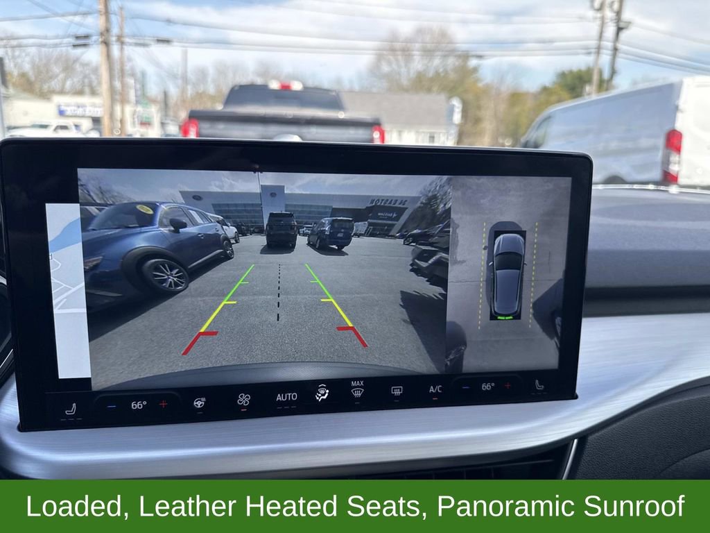 Certified 2024 Ford Escape Platinum AWD/4WD image 23