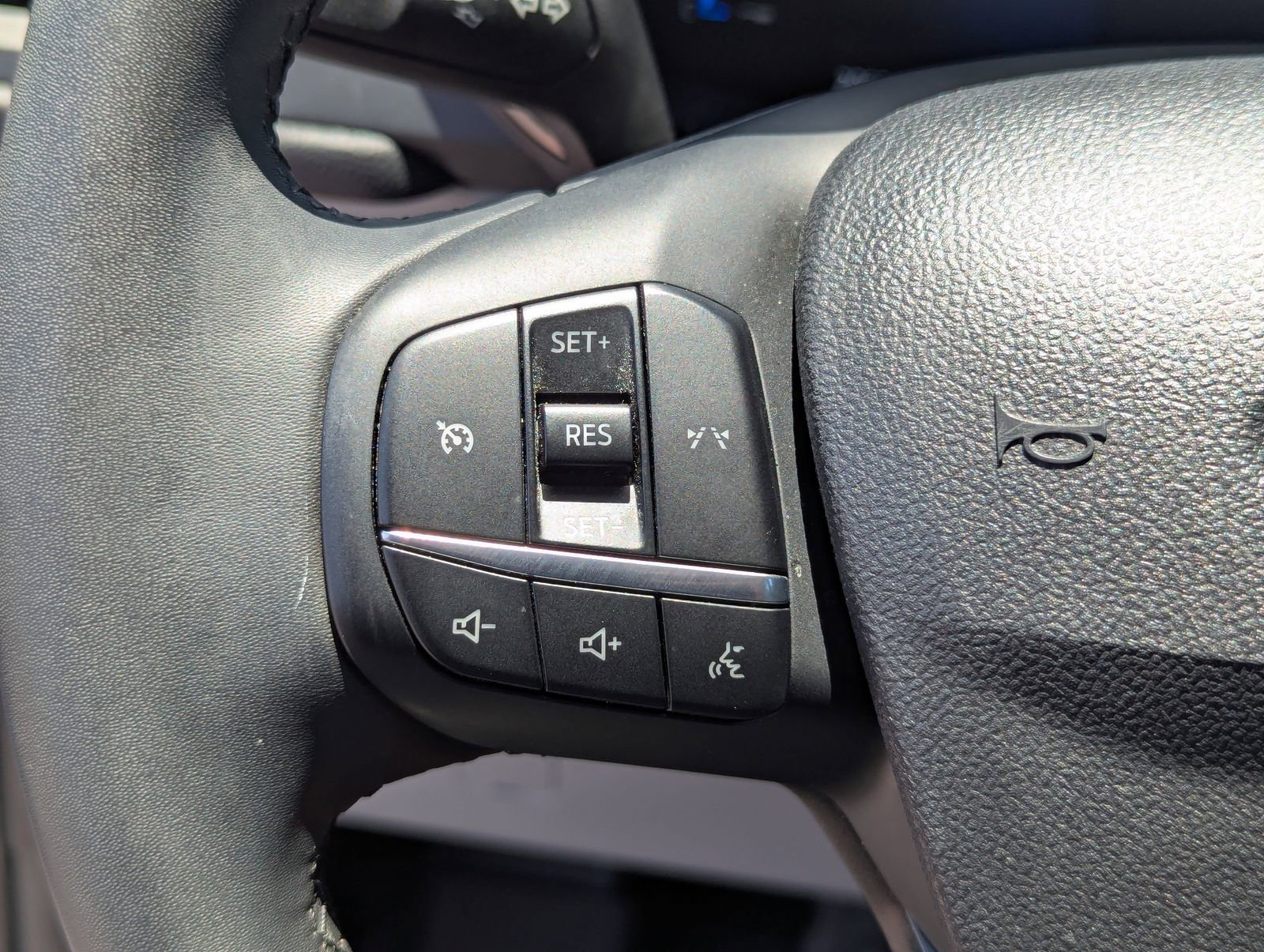 Certified 2023 Ford Escape Active FWD image 25