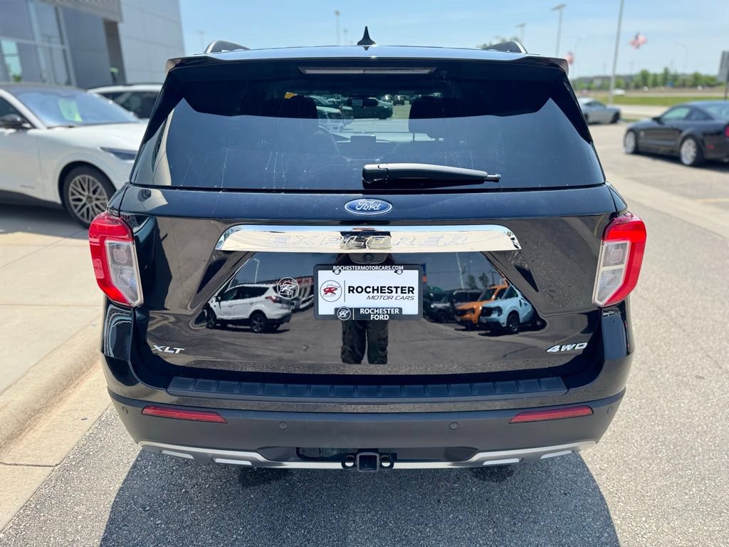 Certified 2023 Ford Explorer XLT w/ Equipment Group 202A AWD/4WD image 43