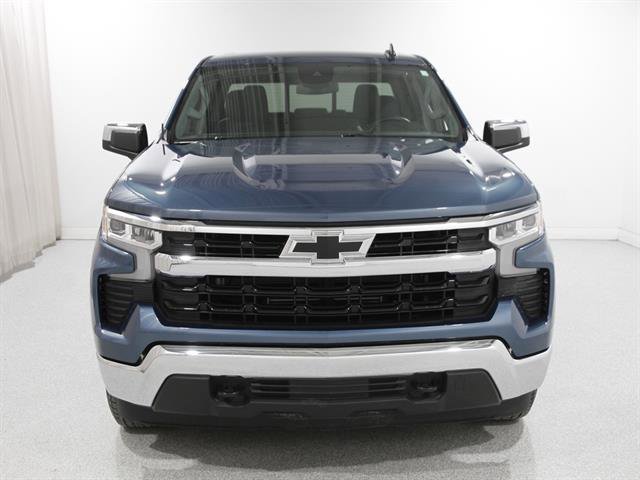Used 2024 Chevrolet Silverado 1500 LT image 2