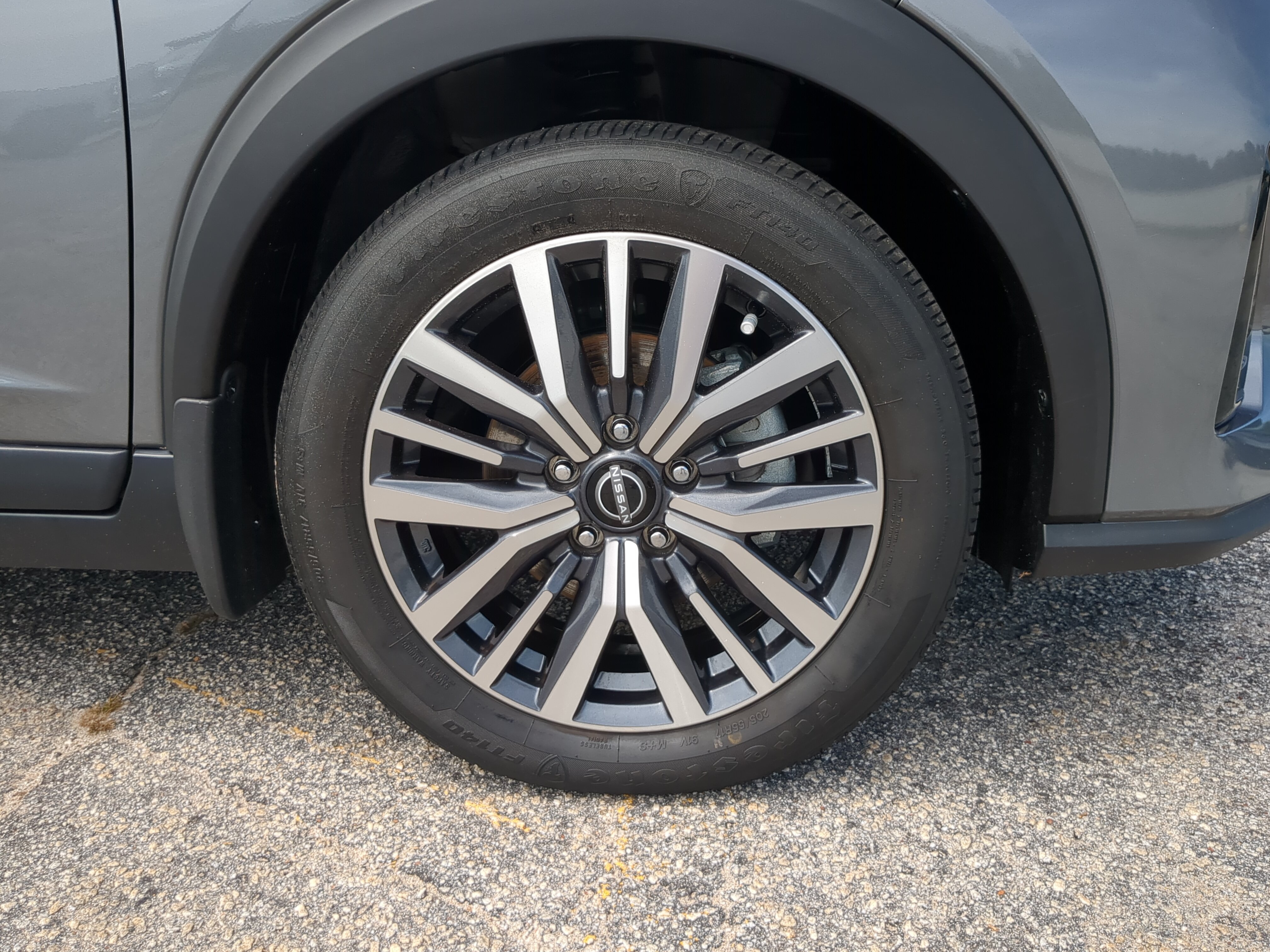 Used 2024 Nissan Kicks SV FWD image 9