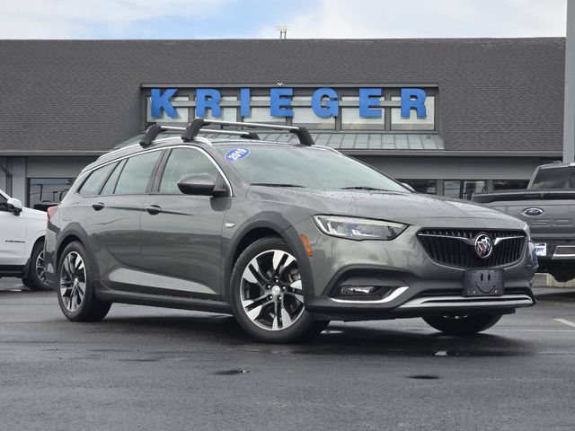 Used 2019 Buick Regal Essence w/ Driver Confidence Package I AWD/4WD image 2