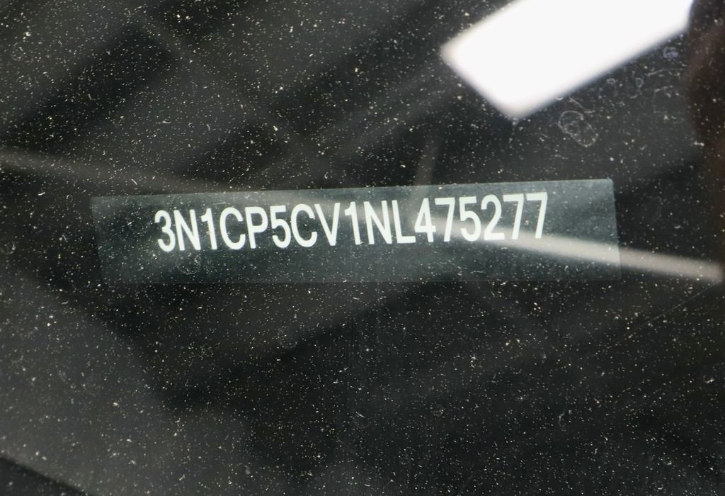 Used 2022 Nissan Kicks SV image 32