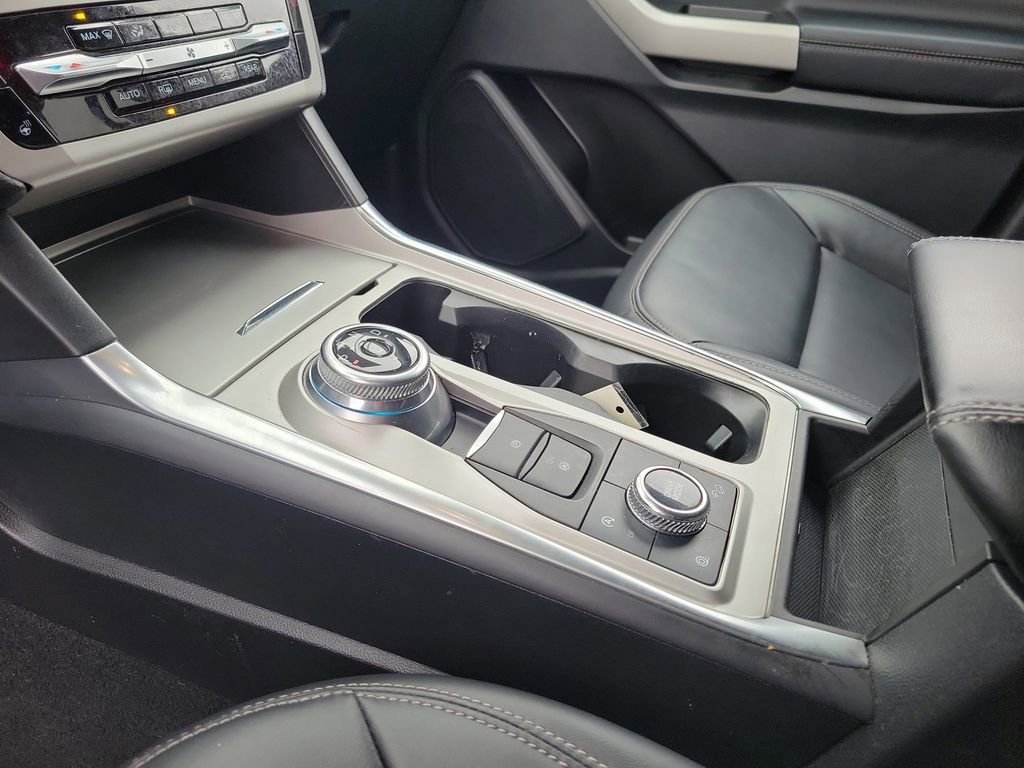 Certified 2023 Ford Explorer XLT w/ Equipment Group 202A image 29