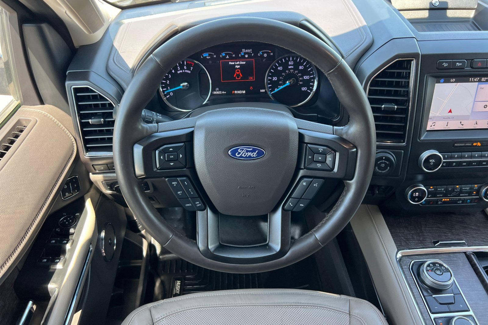 Certified 2019 Ford Expedition Limited w/ Special Edition Package AWD/4WD image 15