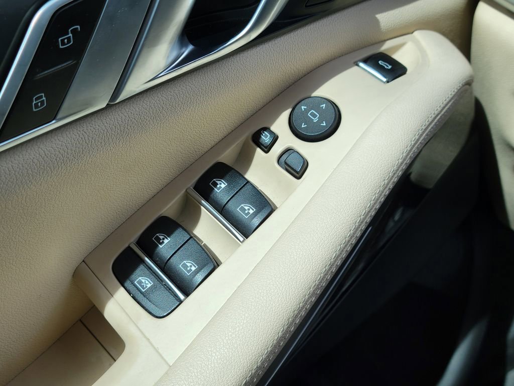 Used 2020 BMW X5 xDrive40i w/ Premium Package image 28