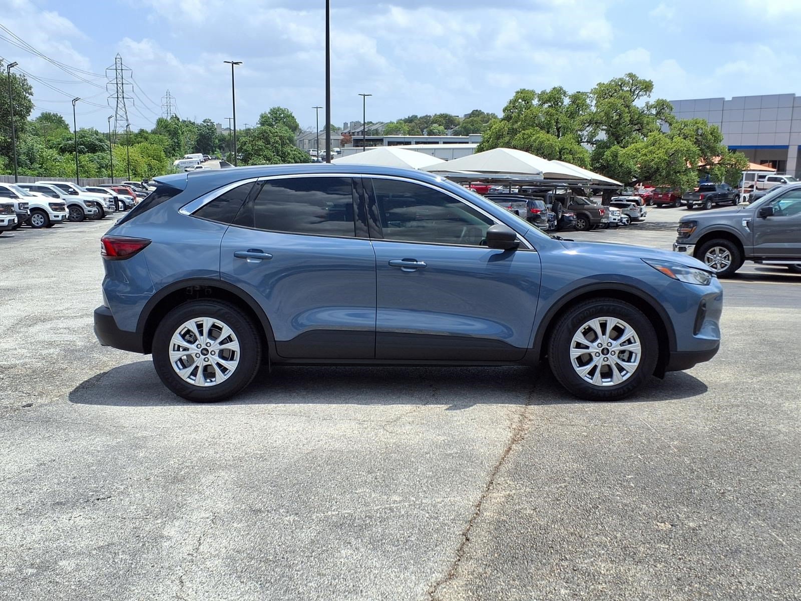 Certified 2024 Ford Escape Active w/ Tech Pack #1 FWD image 5