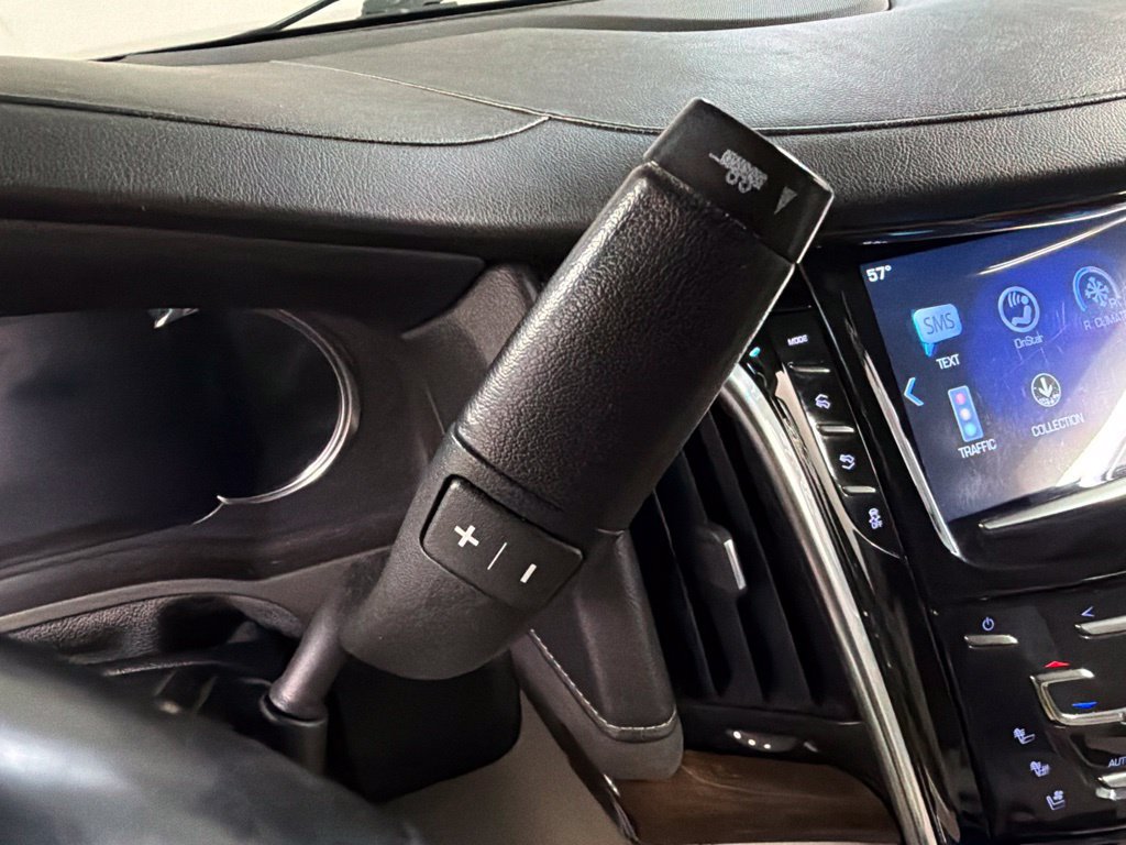 Used 2018 Cadillac Escalade Premium Luxury AWD/4WD image 19