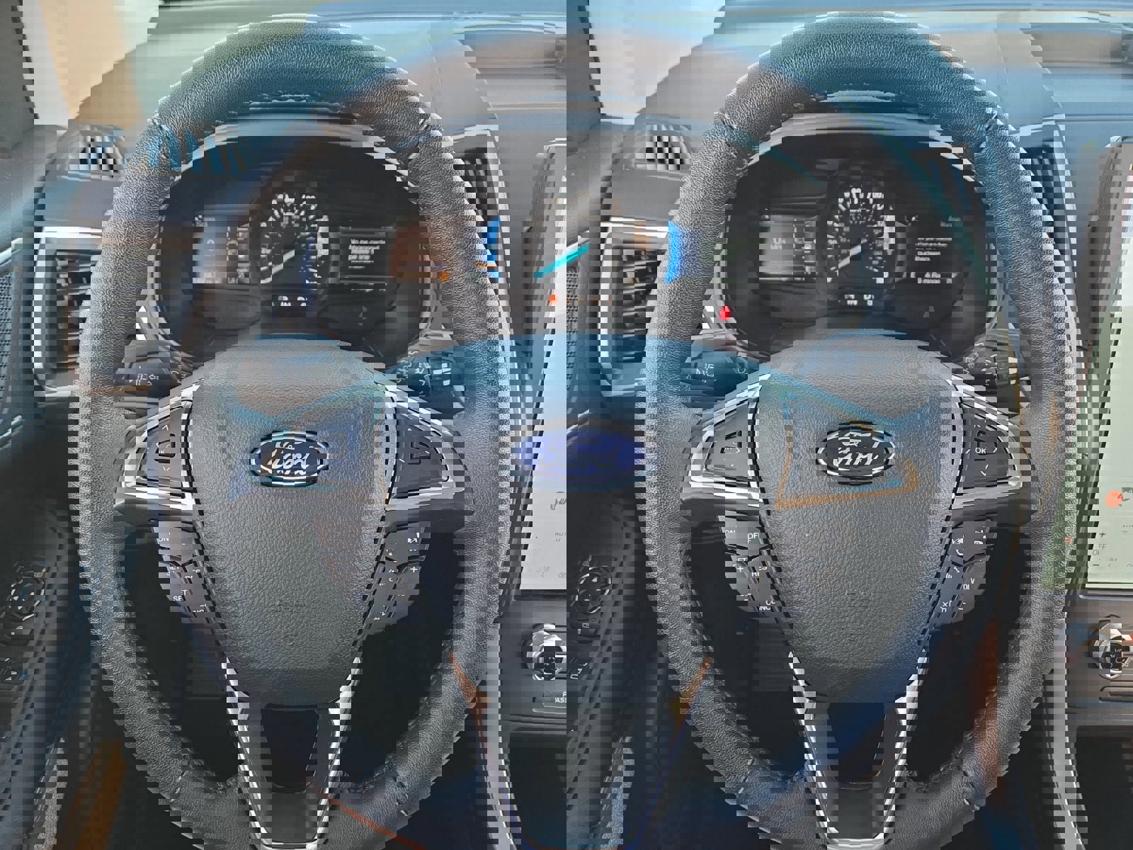 Certified 2022 Ford Edge SEL w/ Convenience Package image 13