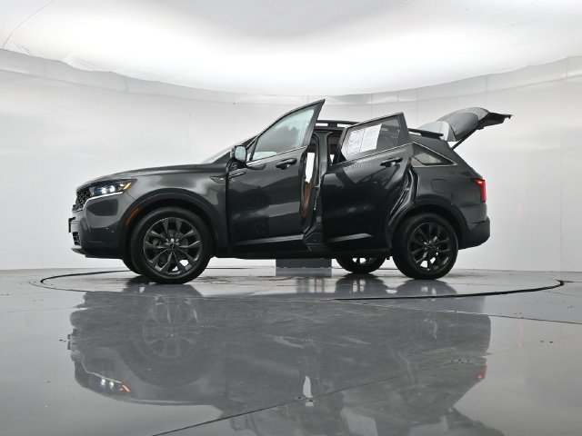 Used 2022 Kia Sorento SX Prestige w/ Rust Color Package AWD/4WD image 57