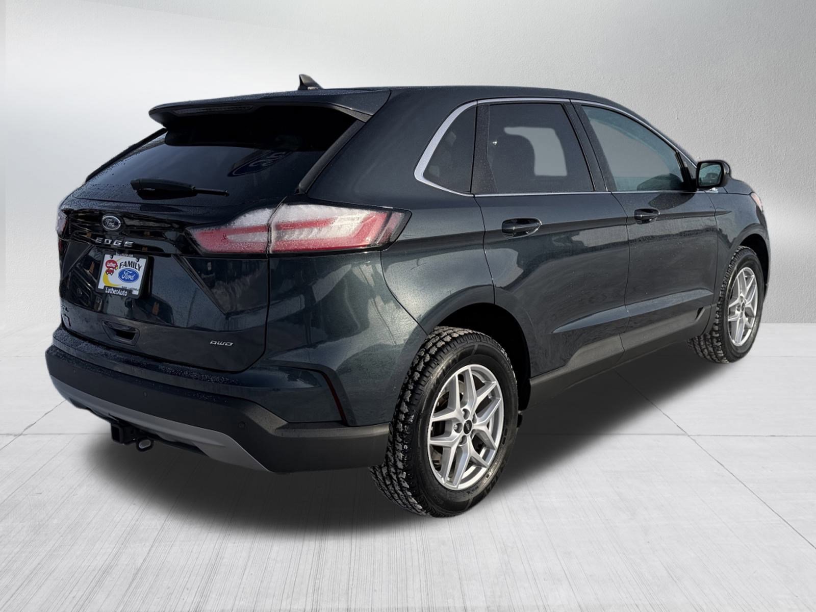 Certified 2024 Ford Edge SEL w/ Convenience Package image 5