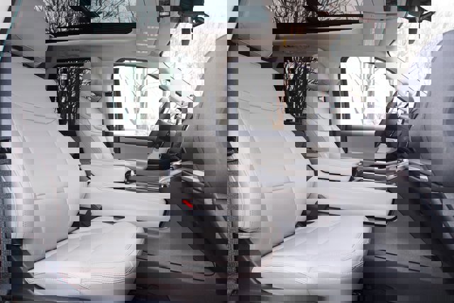 Certified 2025 Ford Expedition Active image 11