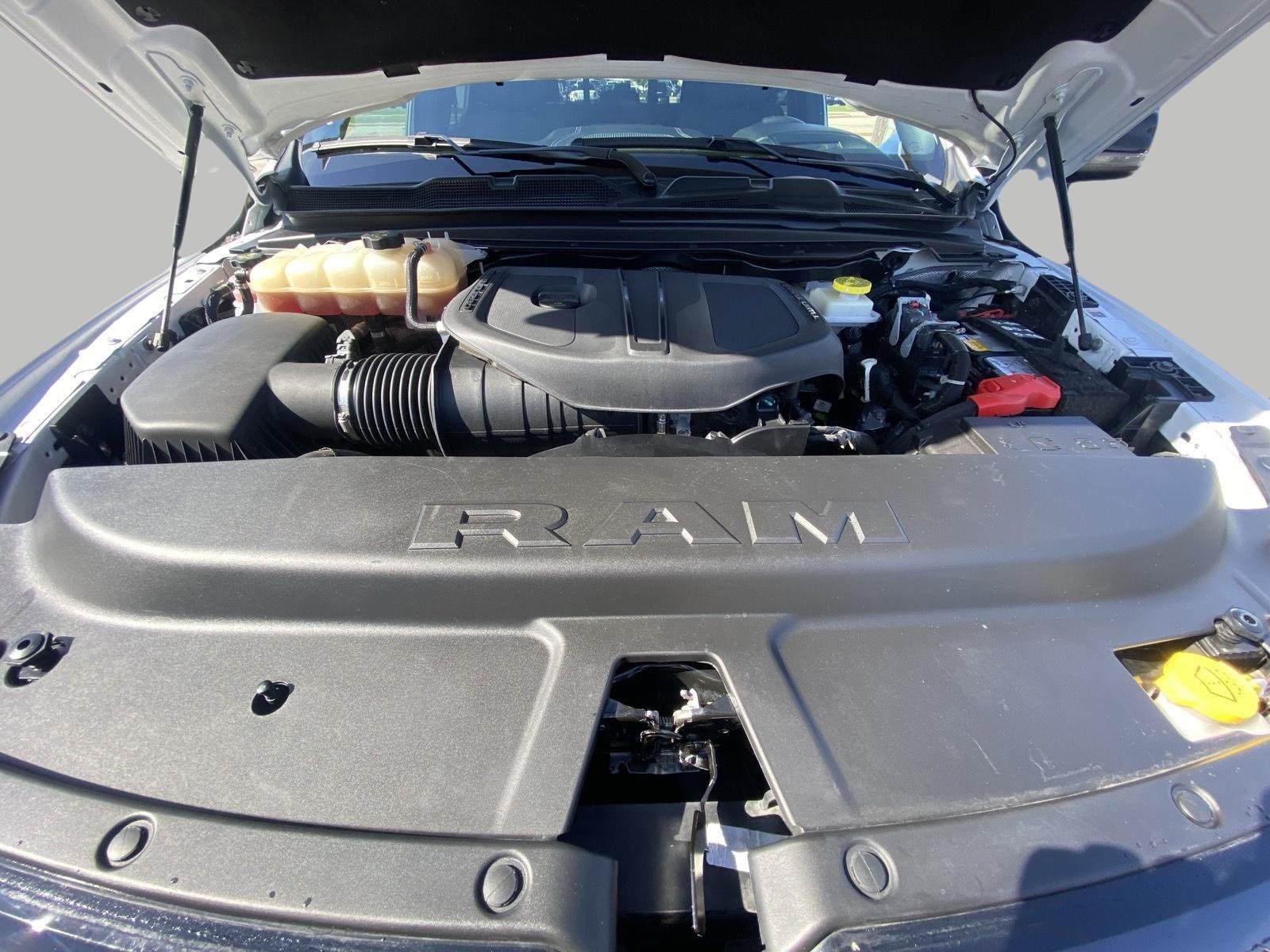 Used 2025 RAM 1500 Big Horn AWD/4WD image 14