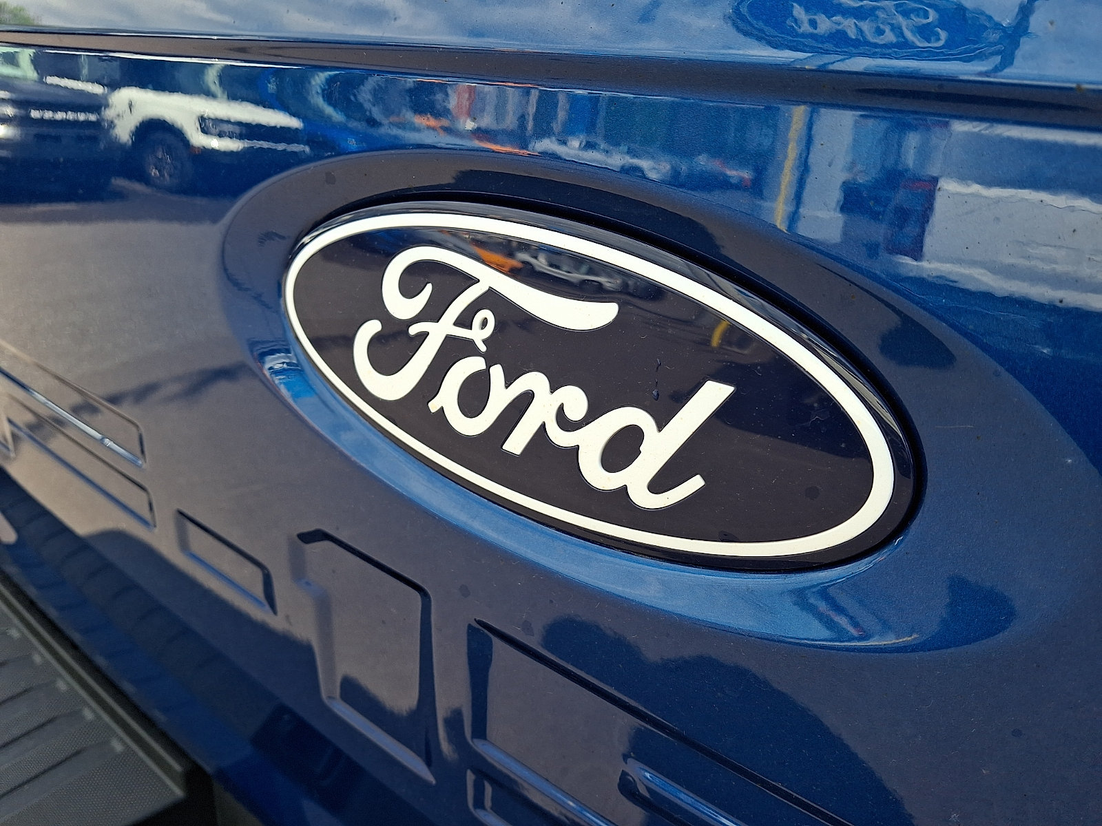 Certified 2024 Ford F150 XLT w/ Equipment Group 302A MID AWD/4WD image 31