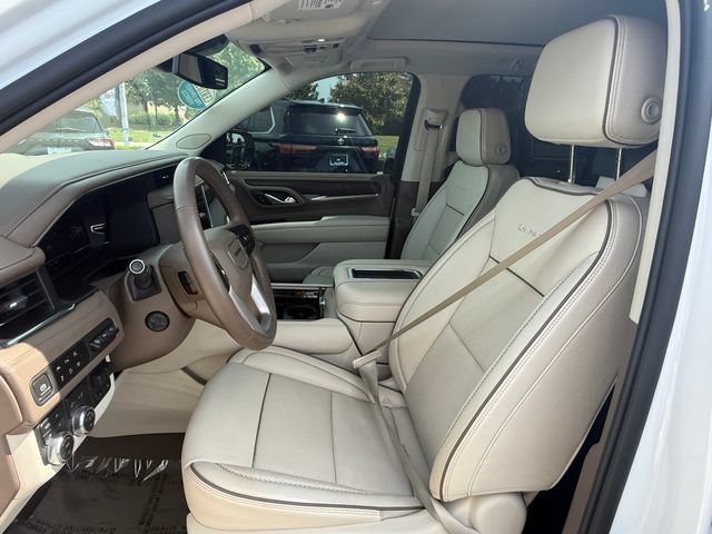 Used 2023 GMC Yukon XL Denali AWD/4WD image 7