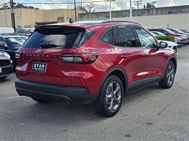 Certified 2025 Ford Escape ST-Line image 3