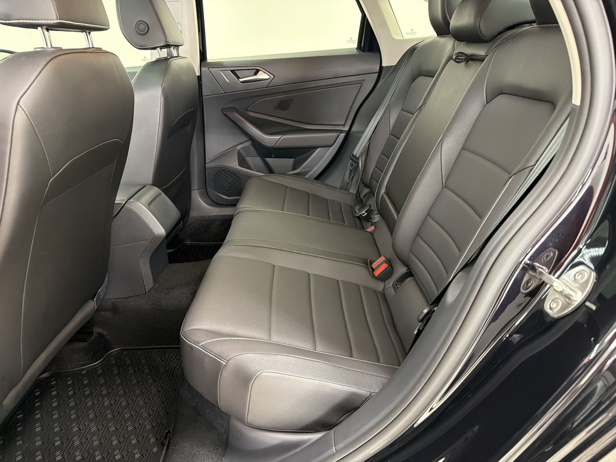 Used 2024 Volkswagen Jetta SE w/ Panoramic Sunroof Package FWD image 14