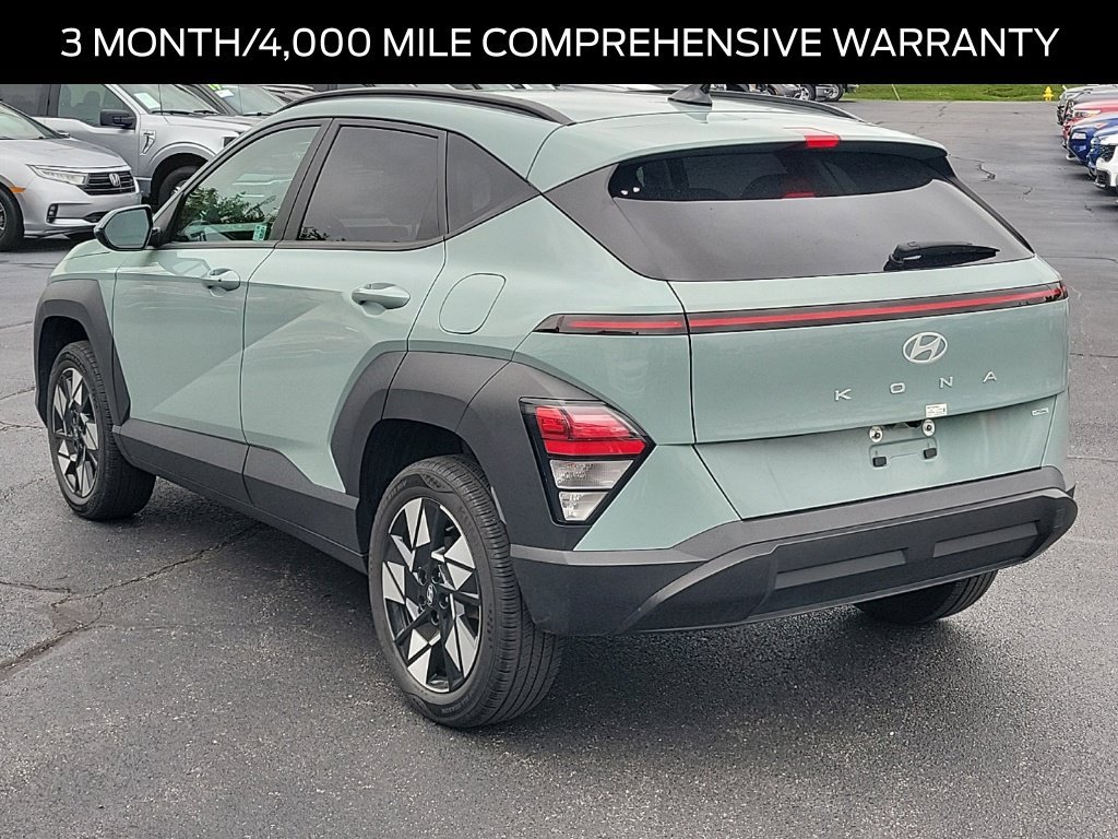 Used 2024 Hyundai Kona SEL AWD/4WD image 3