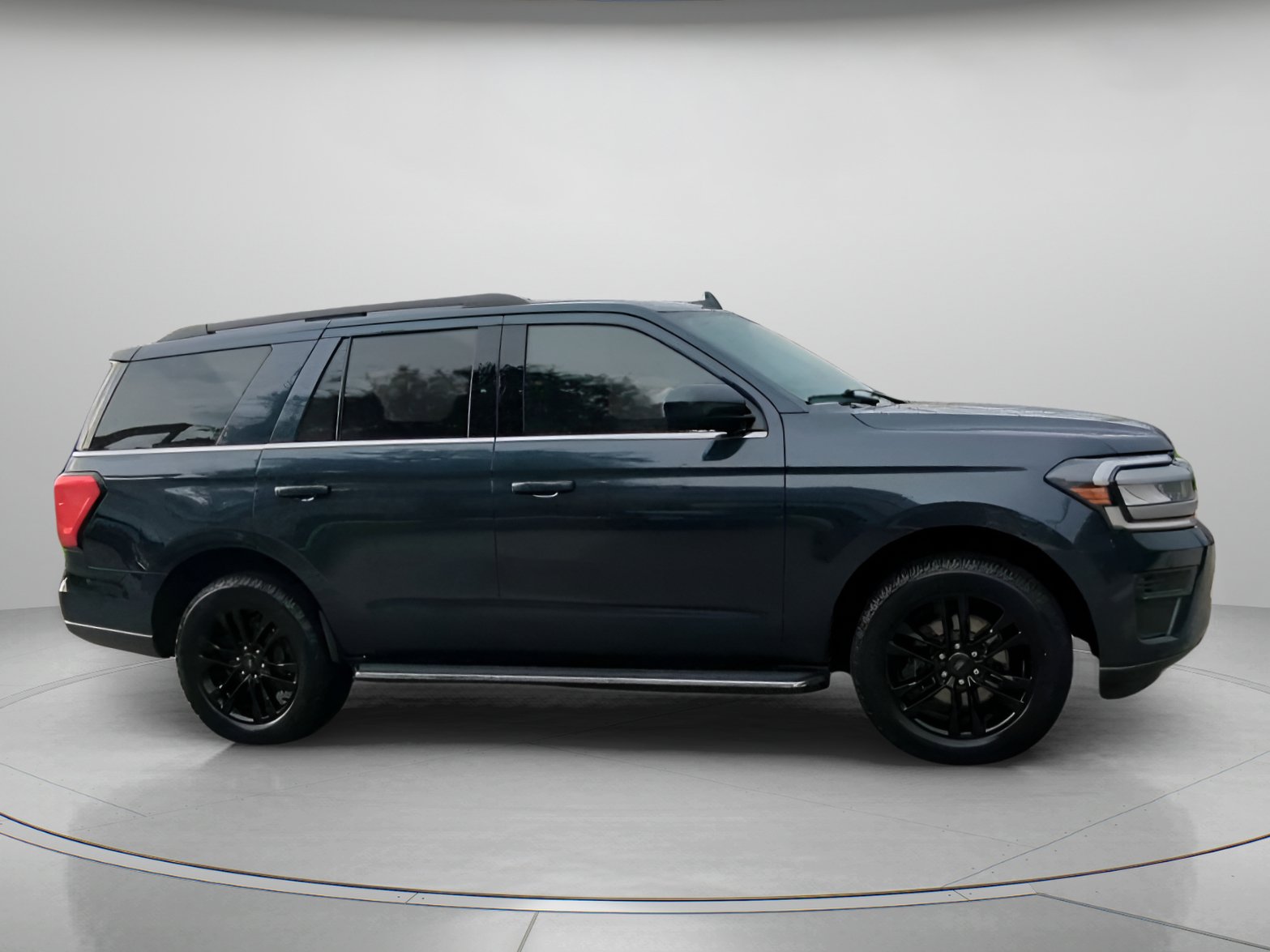 Certified 2023 Ford Expedition XLT RWD image 34