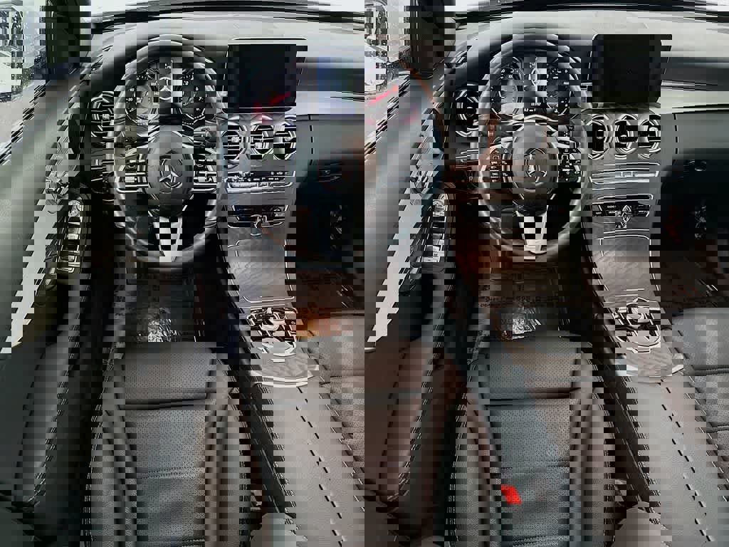 Used 2020 Mercedes-Benz C 300 Sedan image 13