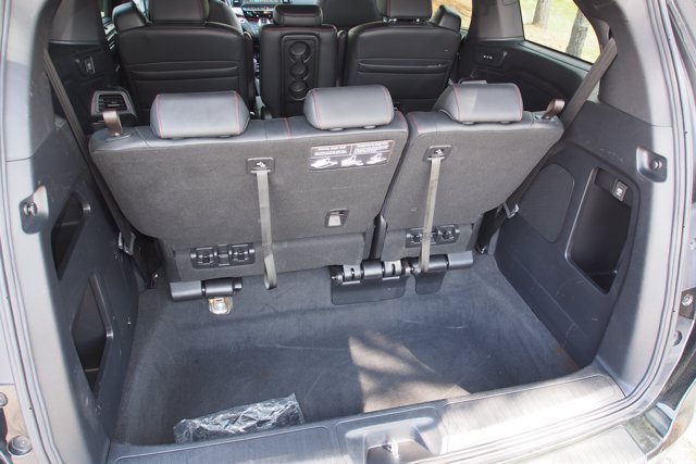 Used 2025 Honda Odyssey Sport-L image 17