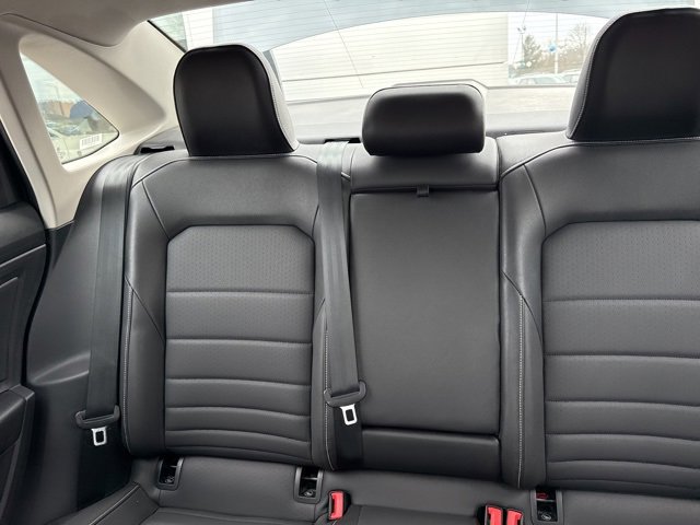 Used 2024 Volkswagen Jetta SE image 30