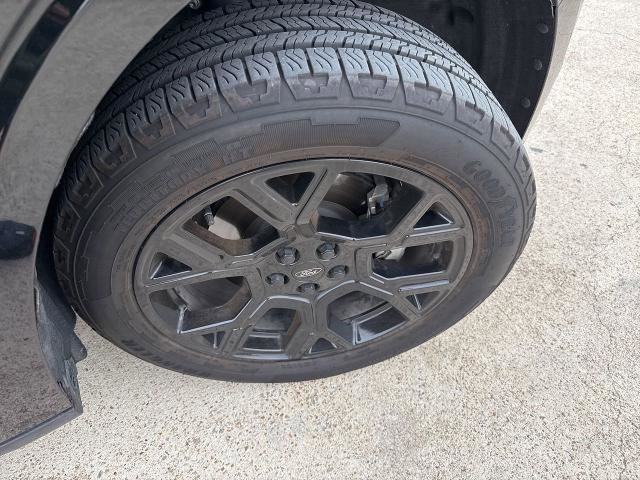 Certified 2025 Ford Maverick XLT w/ XLT Luxury Package image 15