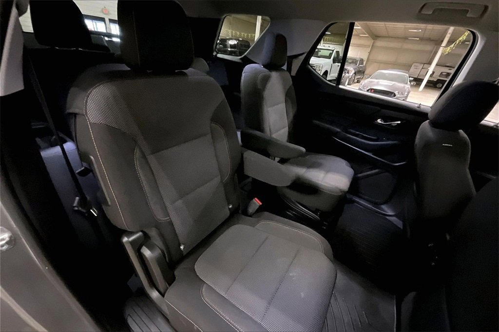 Used 2018 Chevrolet Traverse LT image 25