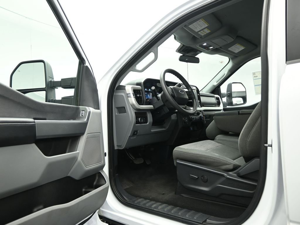 Certified 2024 Ford F250 XLT image 34