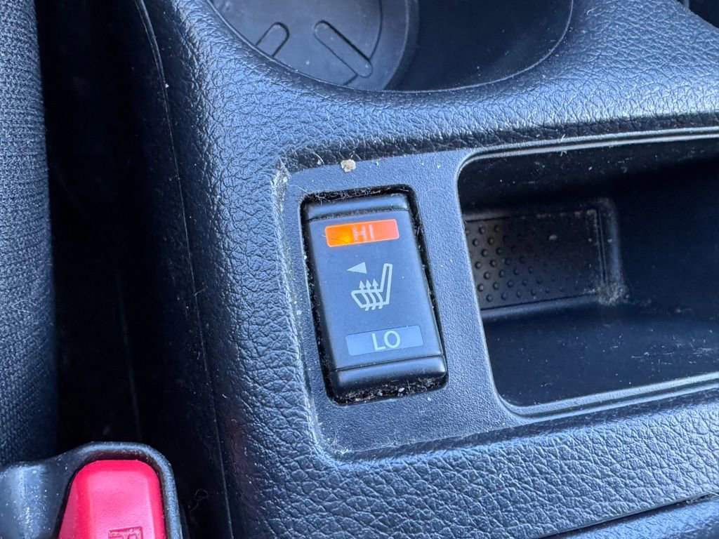 Used 2018 Nissan Rogue SV w/ Premium Package image 18